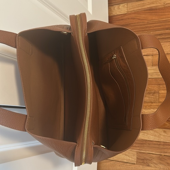 Cuyana Zippered Satchel - Picture 7 of 10